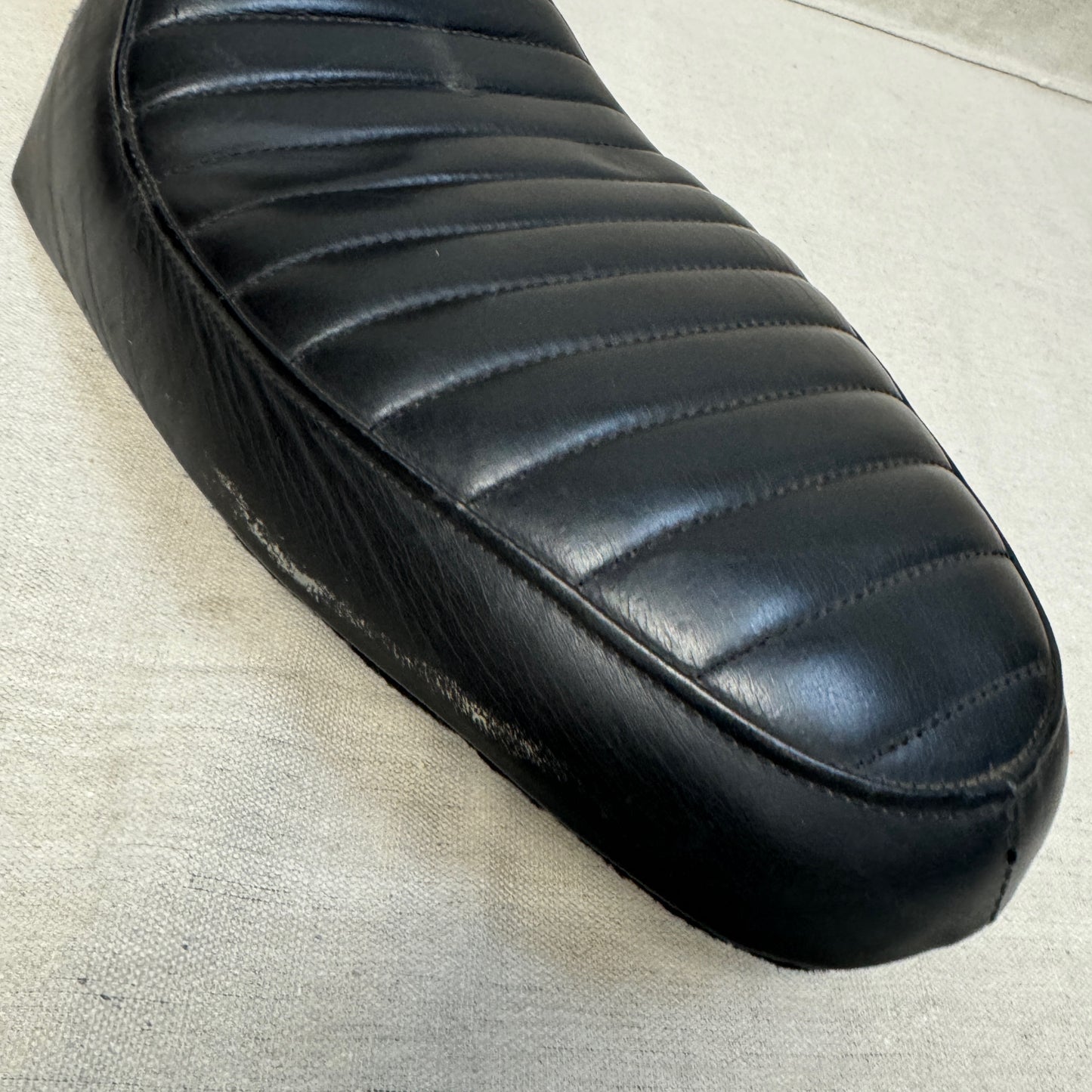 Ridged 2 Up Chopper Seat - Tuck & Roll