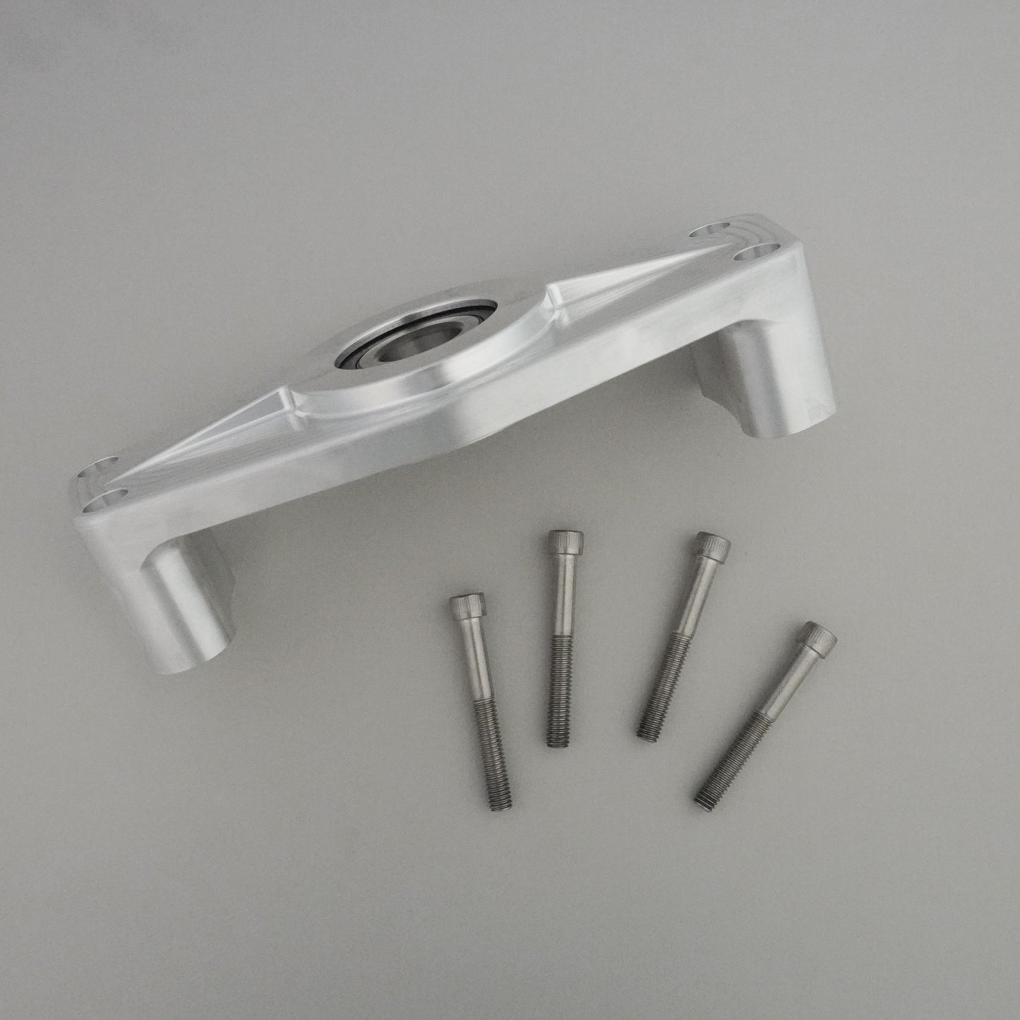 5-Speed Main Shaft Bearing Support For Open Belt Drives