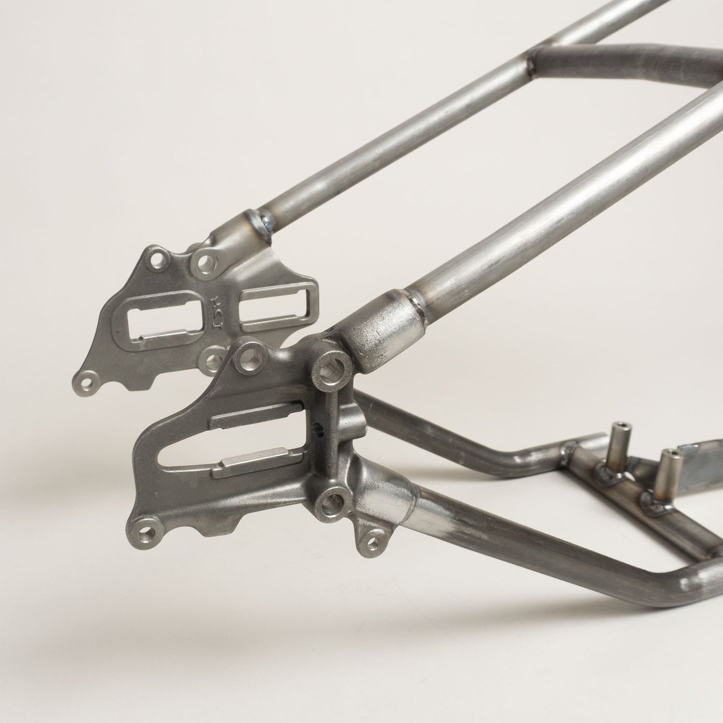 Big Twin Evo Weld-On Hardtail with Cast Axle Plates