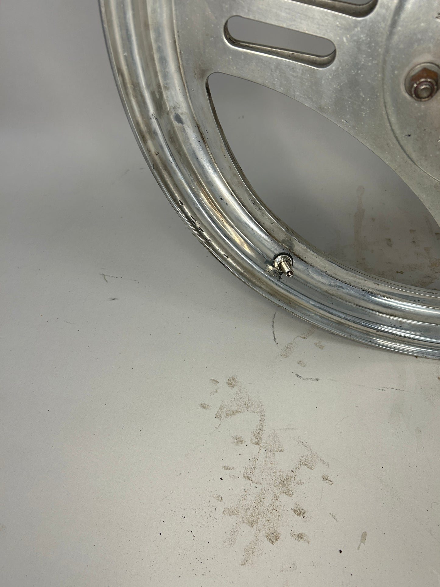 19" CCI Chicane Front Wheel - Needs Work