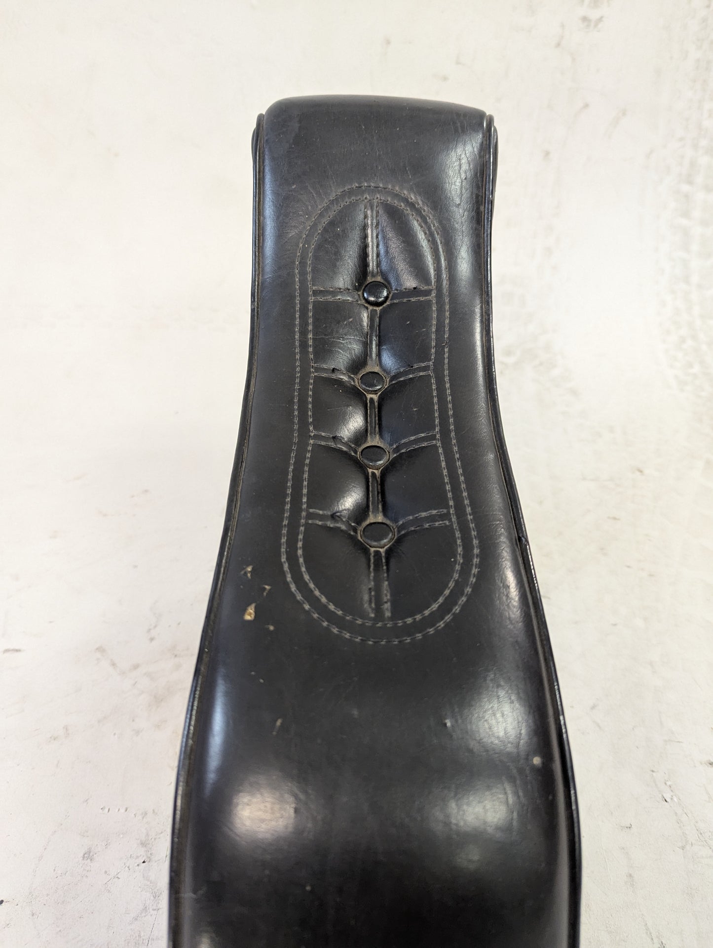 E&S Coach & Saddlery Extraordinaire Drag Specialties 2 Up Rigid Seat Harley