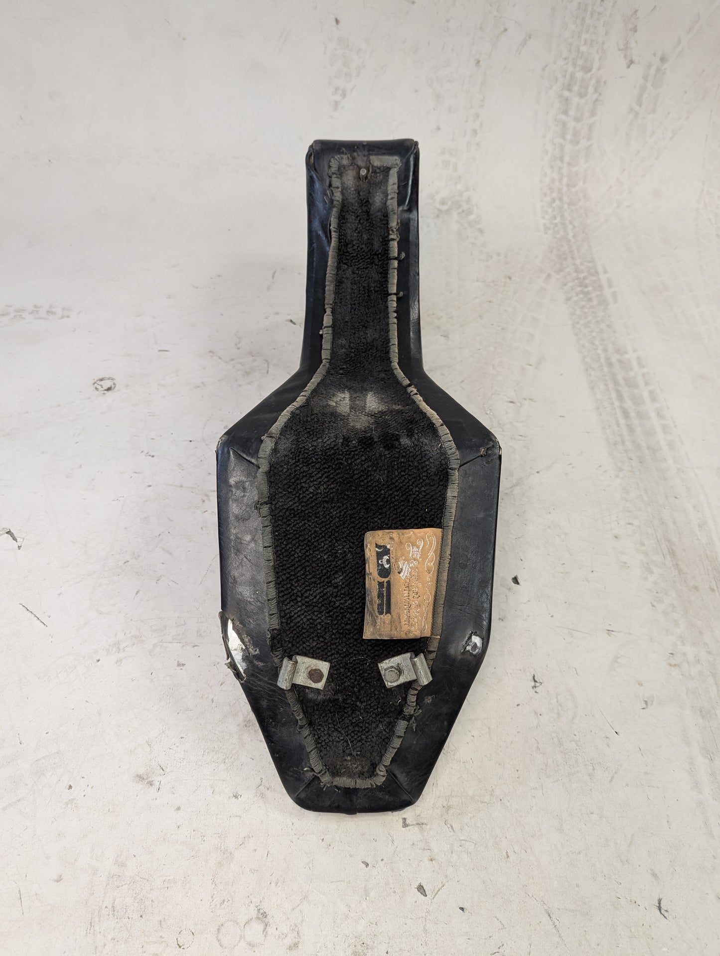 E&S Coach & Saddlery Extraordinaire Drag Specialties 2 Up Rigid Seat Harley