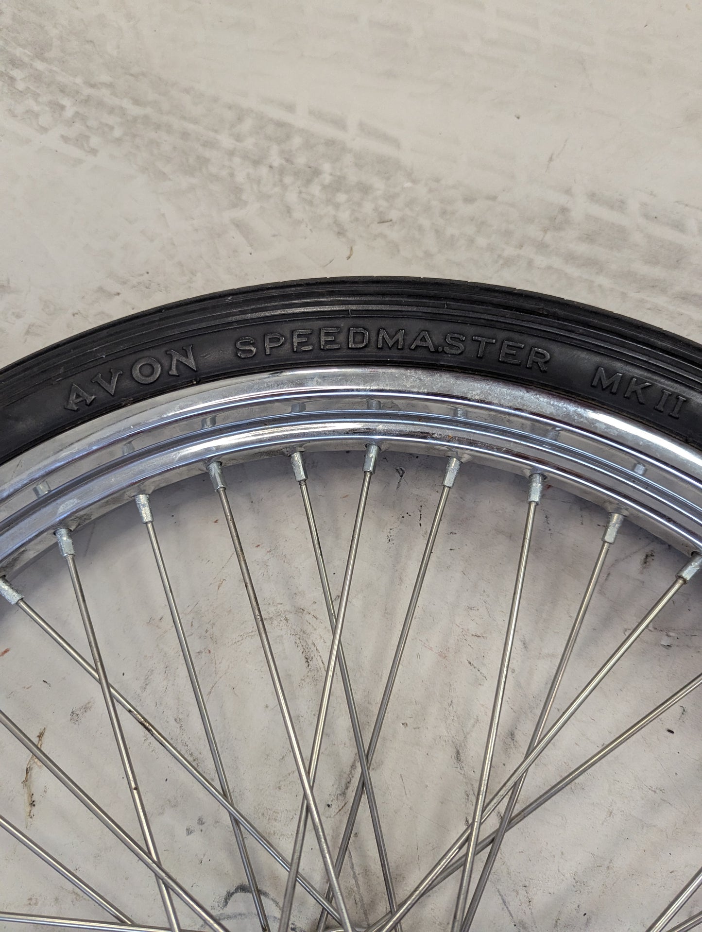 21" Chopper Spool Hub Wheel w/ Avon Speed Master