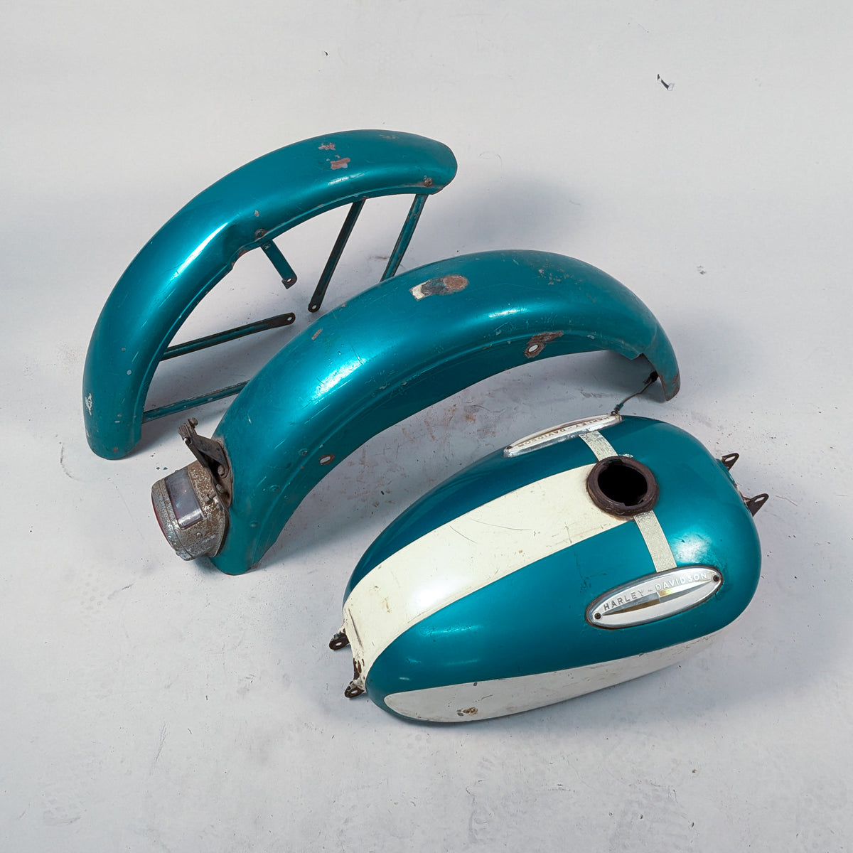 1960 Sportster Hi-Fi Turquoise & Birch White Tin Set
