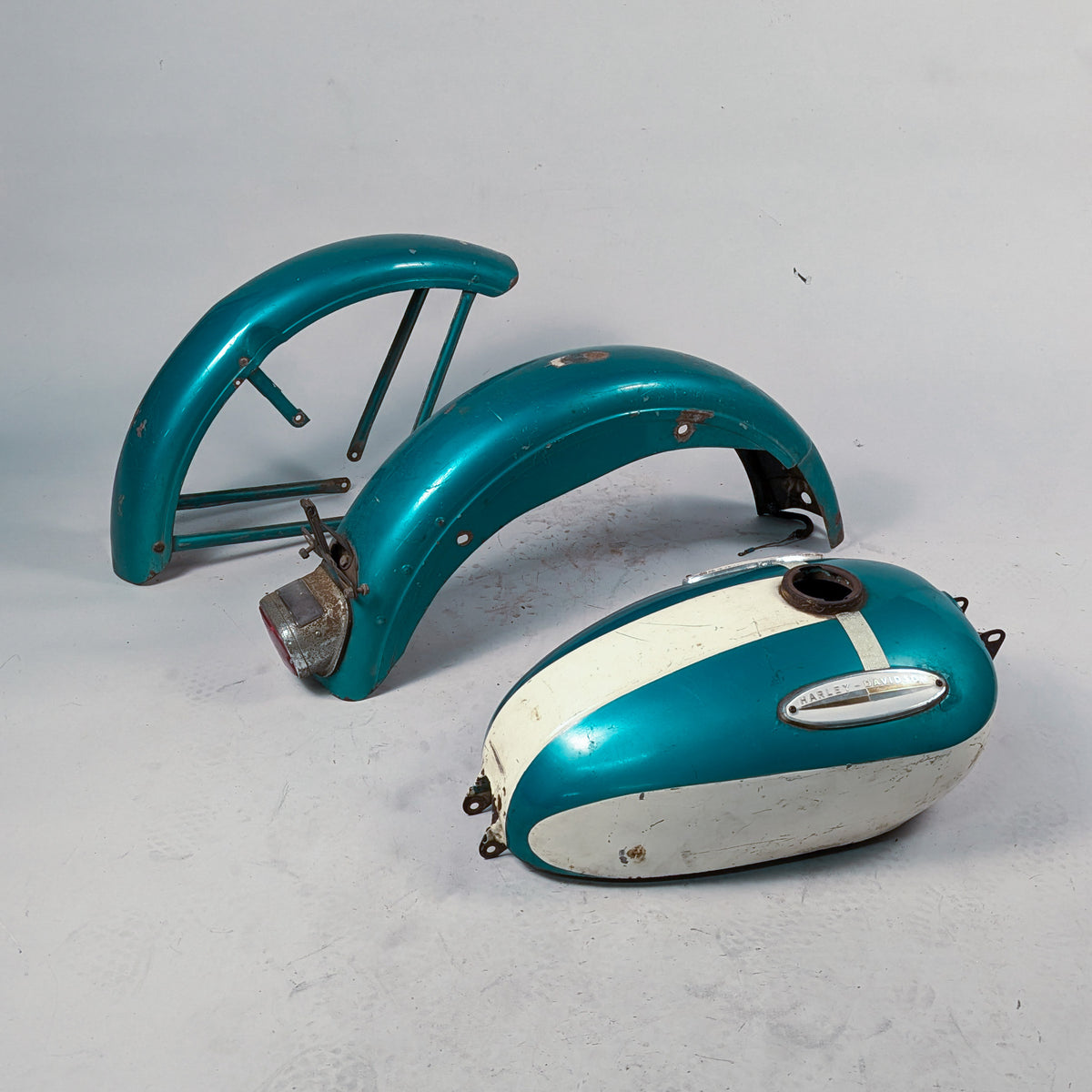1960 Sportster Hi-Fi Turquoise & Birch White Tin Set