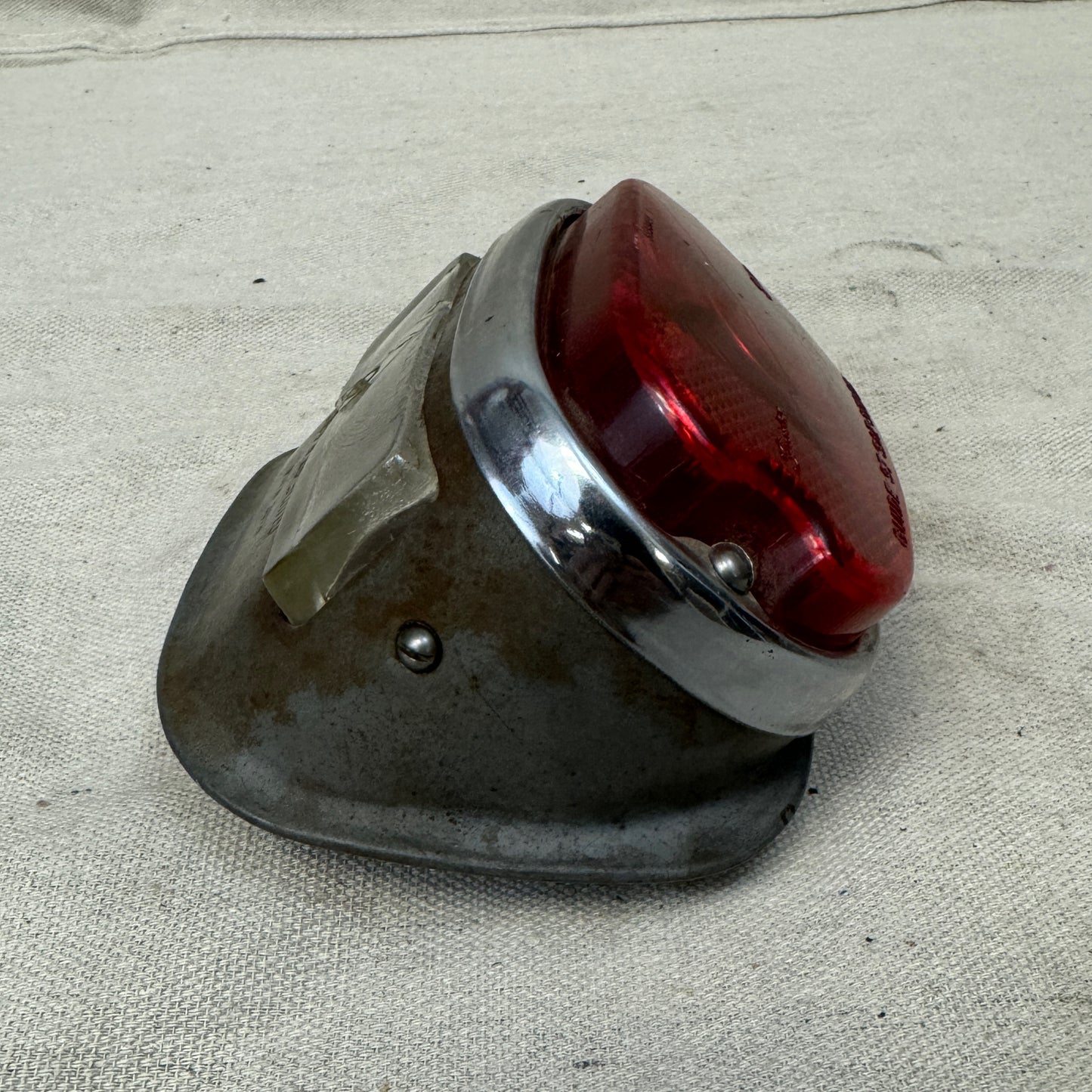 Harley Davidson OEM Guide 97 R68 Taillight