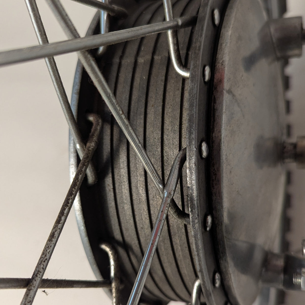 21" Hamburger Drum Front wheel