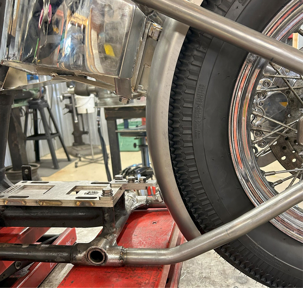 Adjustable Fender Mounting Kit for Riding Big Twin Harley's