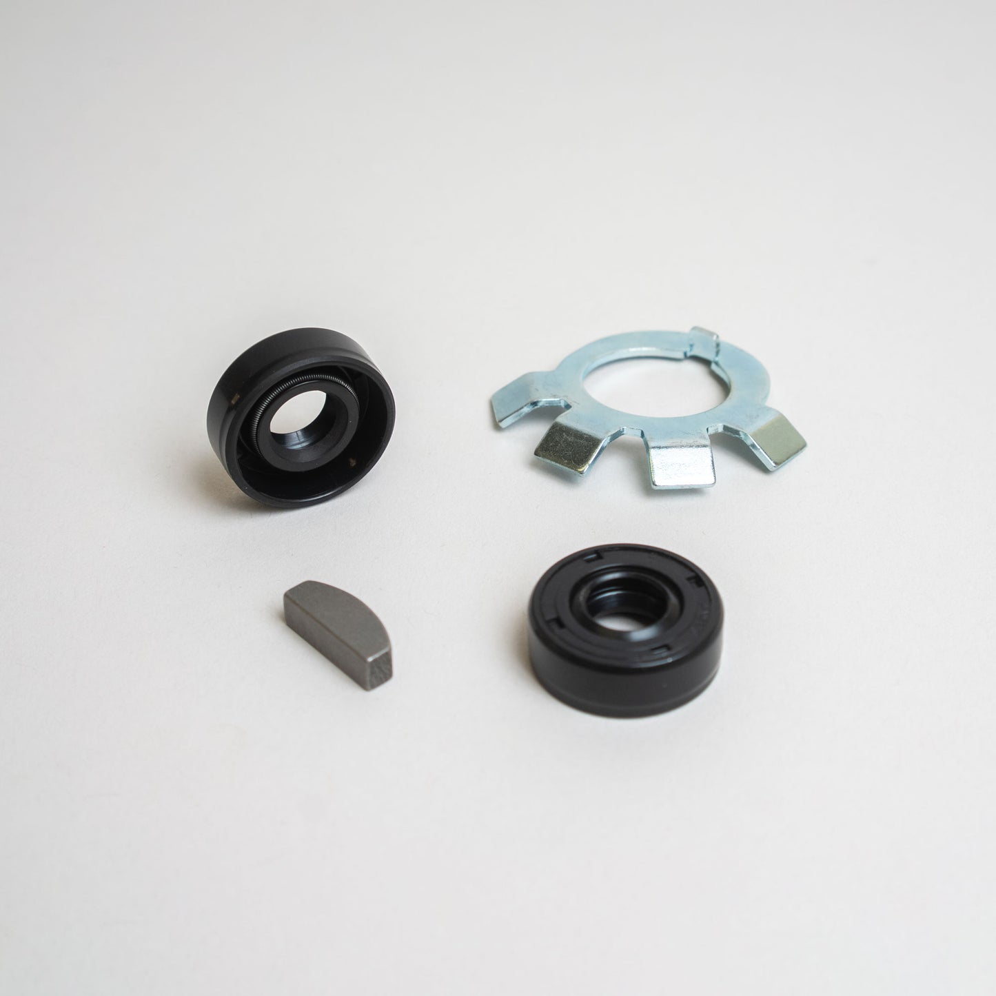 Clutch Hub Nut Seal Kit For 4 Speed Transmissions