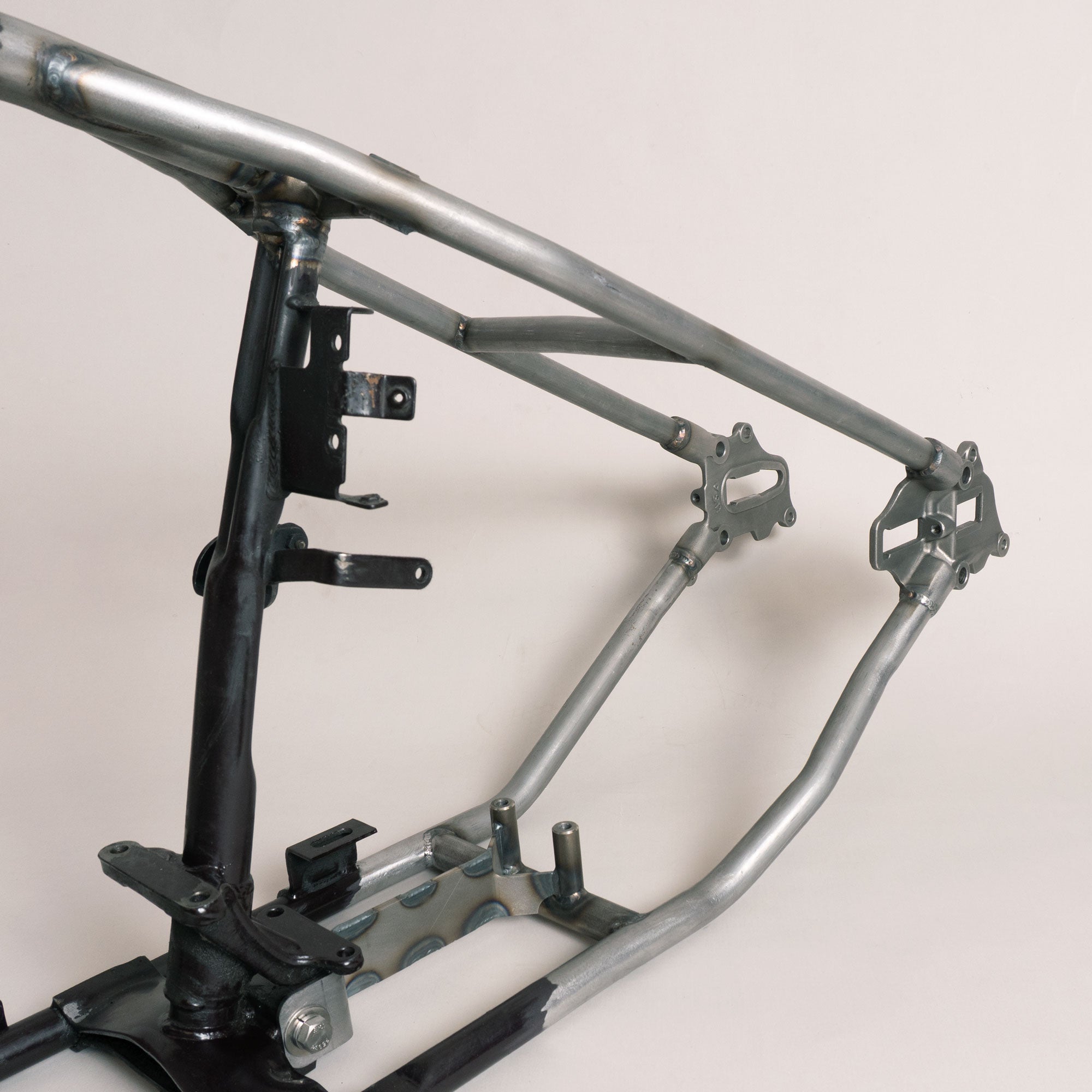 Big Twin Evo Weld-On Hardtail with Cast Axle Plates – Krispy Choppers