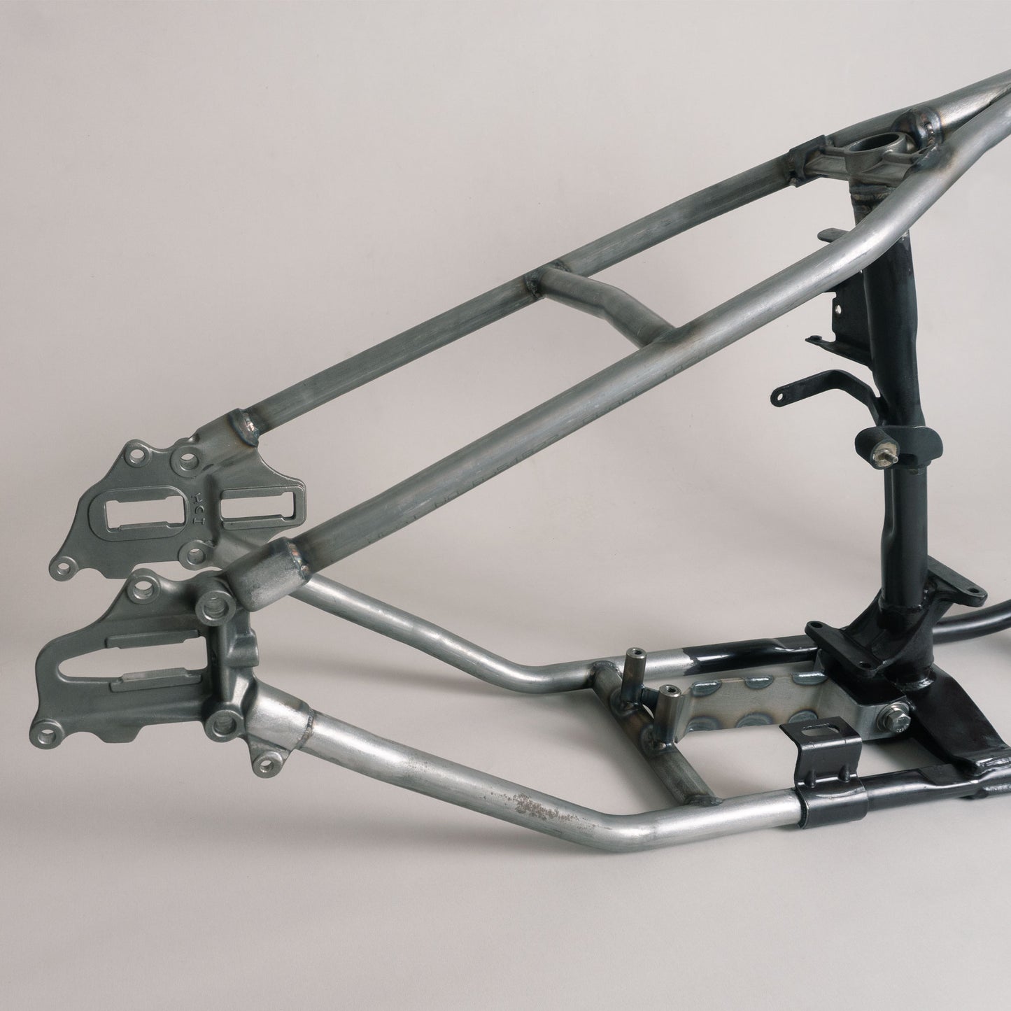 Big Twin Evo Weld-On Hardtail with Cast Axle Plates