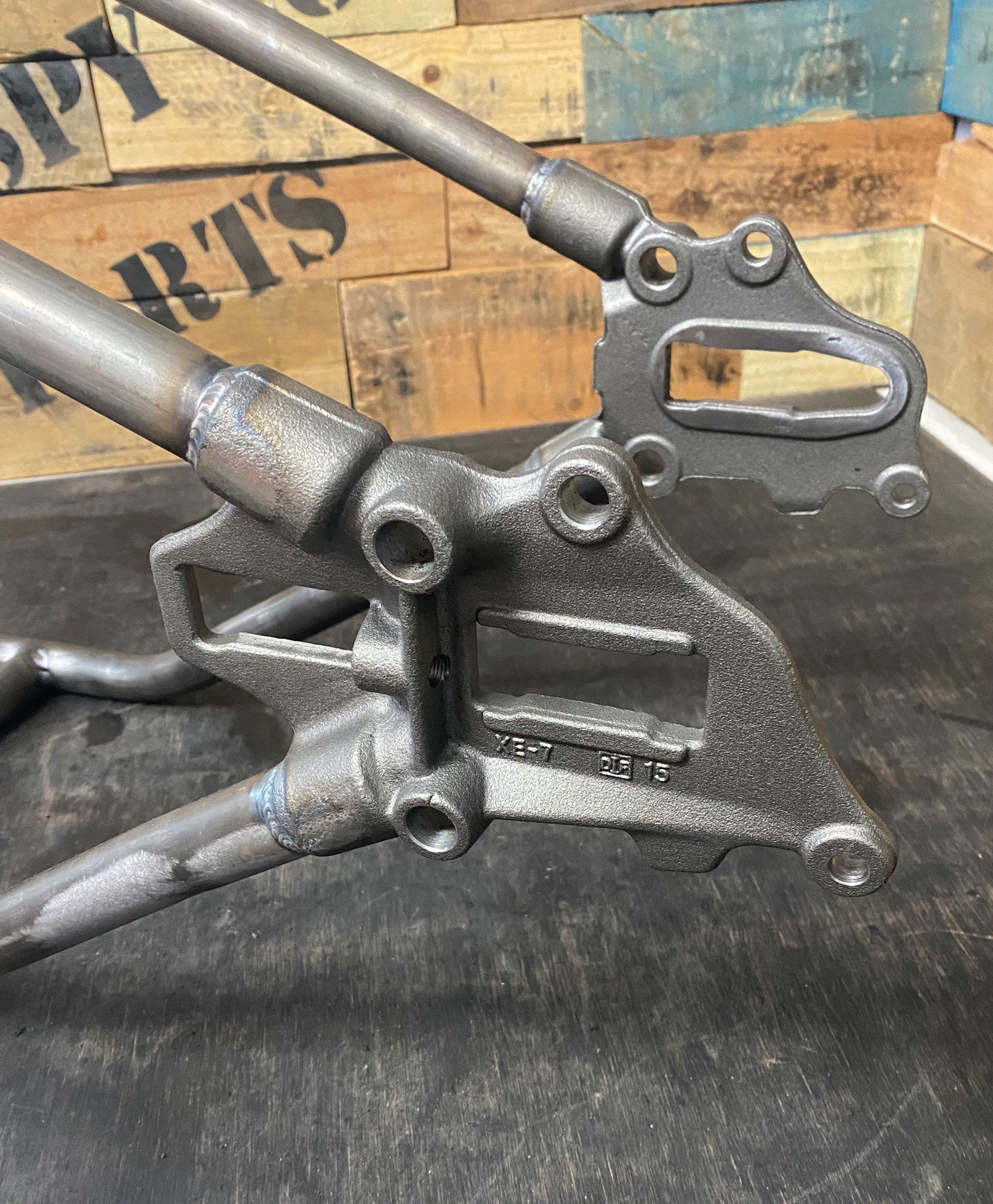 Big Twin Evo Weld-On Hardtail with Cast Axle Plates – Krispy Co.