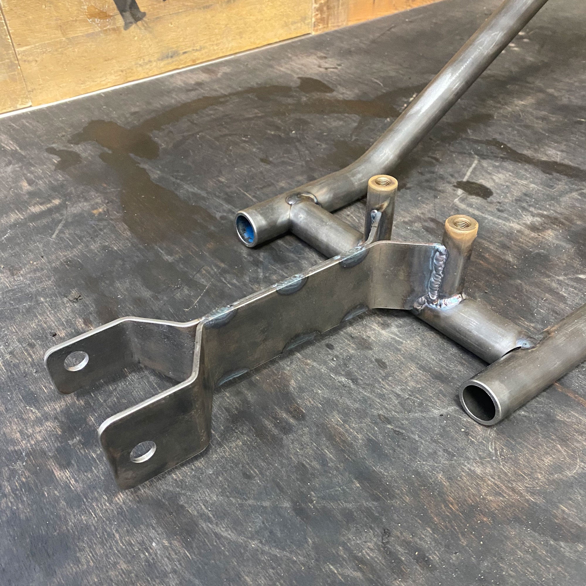 Big Twin Evo Weld-On Hardtail with Cast Axle Plates – Krispy Co.