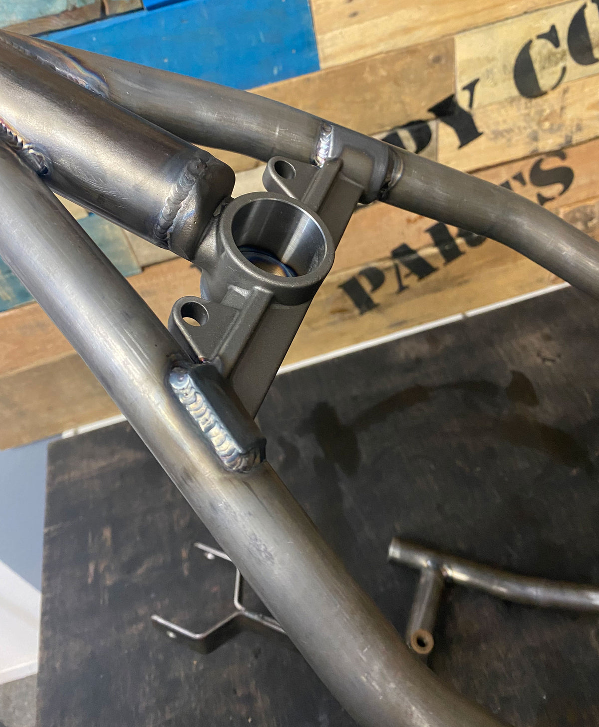 Big Twin Evo Weld-On Hardtail with Cast Axle Plates