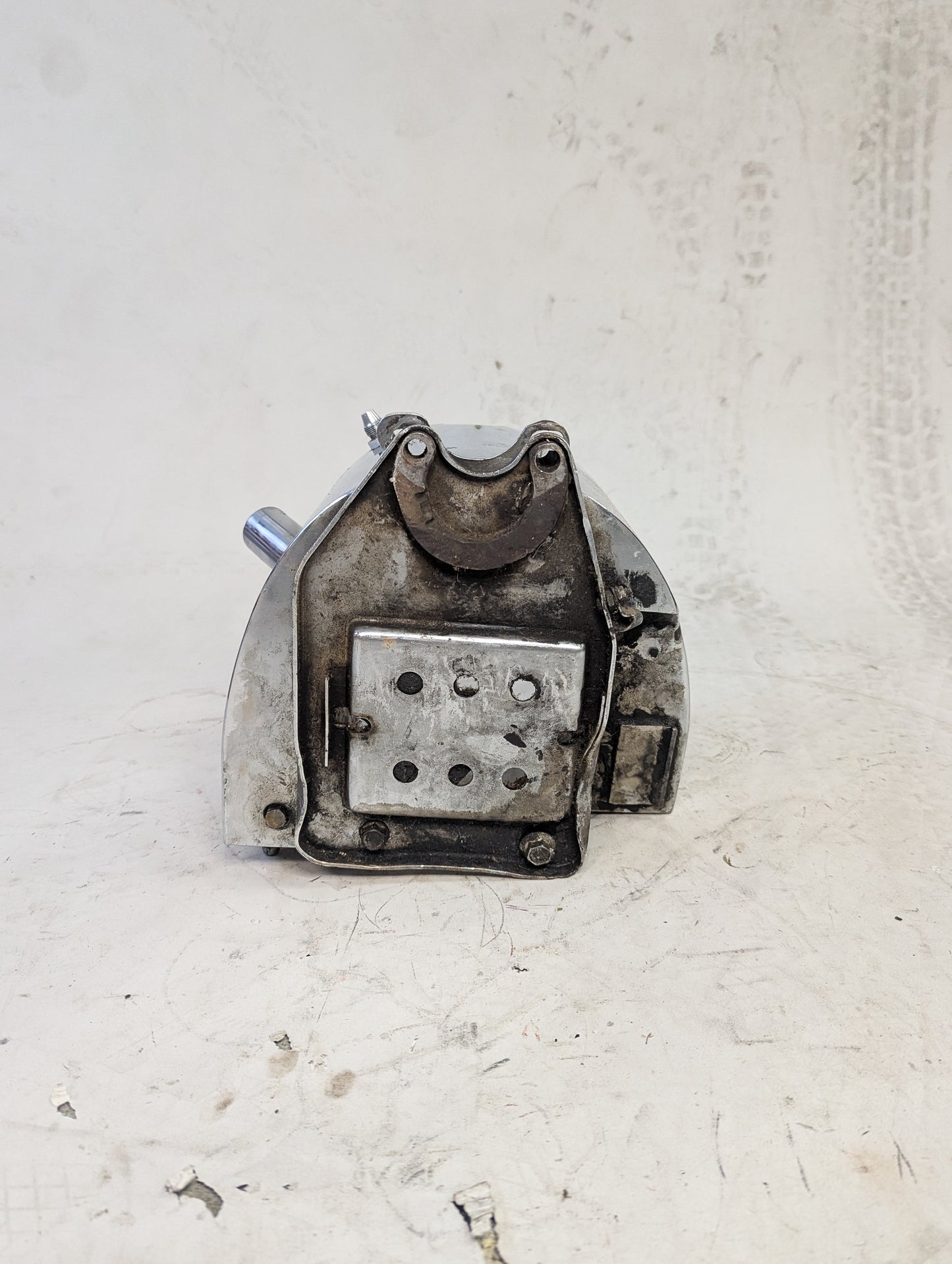 Chrome Aftermarket Horseshoe Style Oil Tank w/ Side Fill & Battery Tray