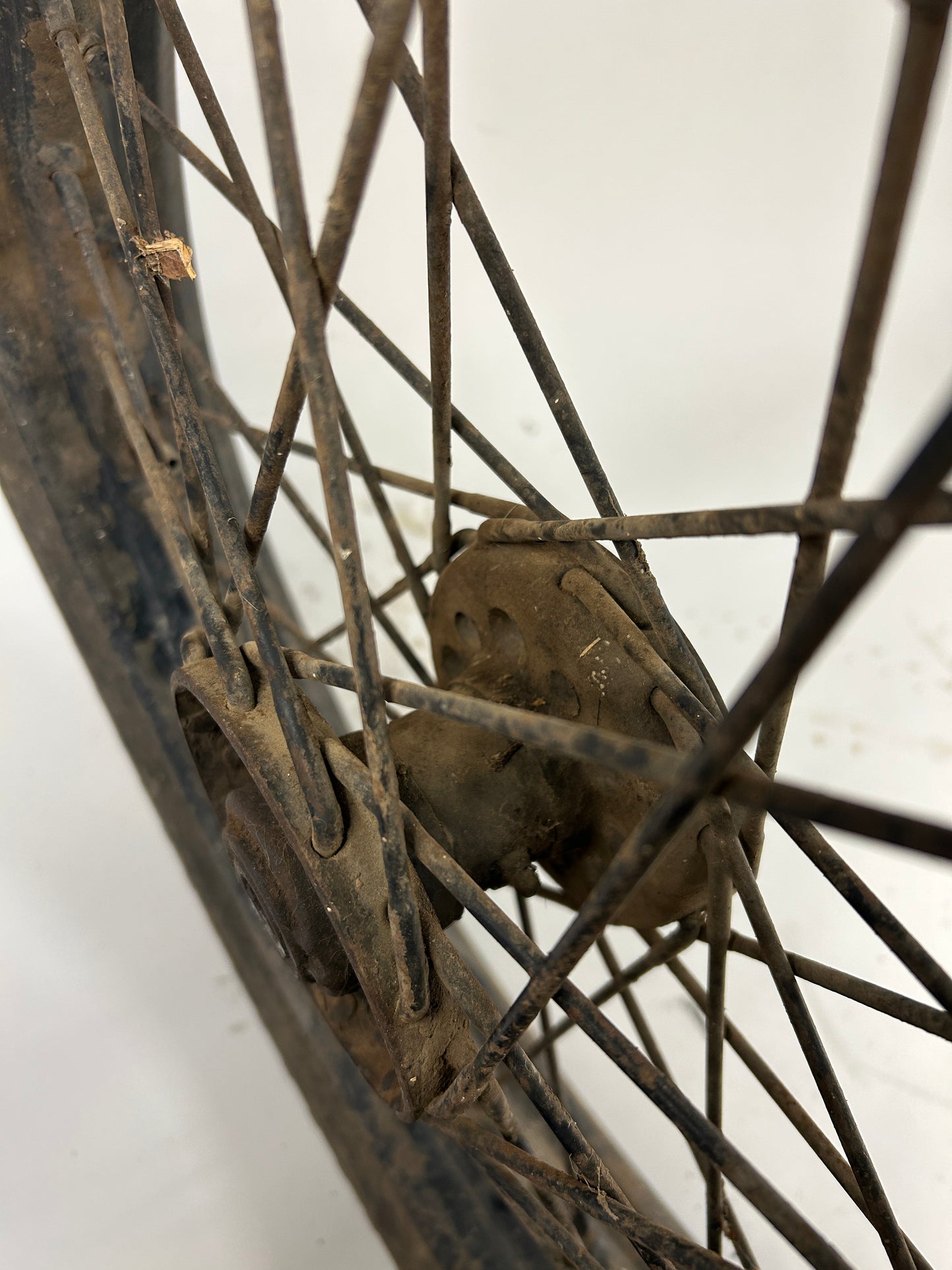 18" Star Hub Black Kelsey Hayes Wheel