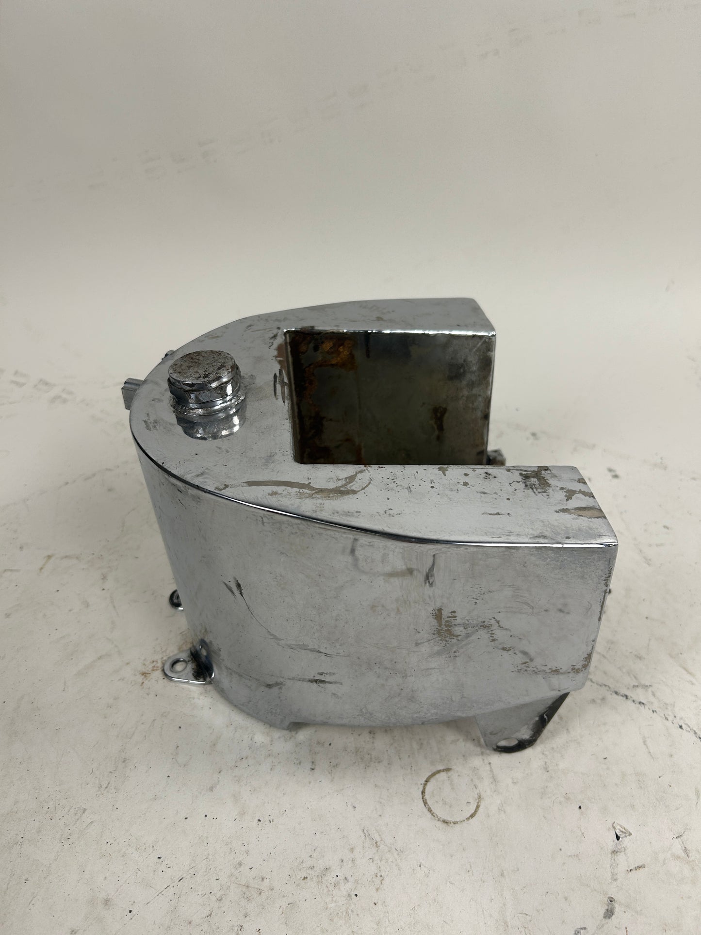 Aftermarket Chrome Horseshoe Oil Tank
