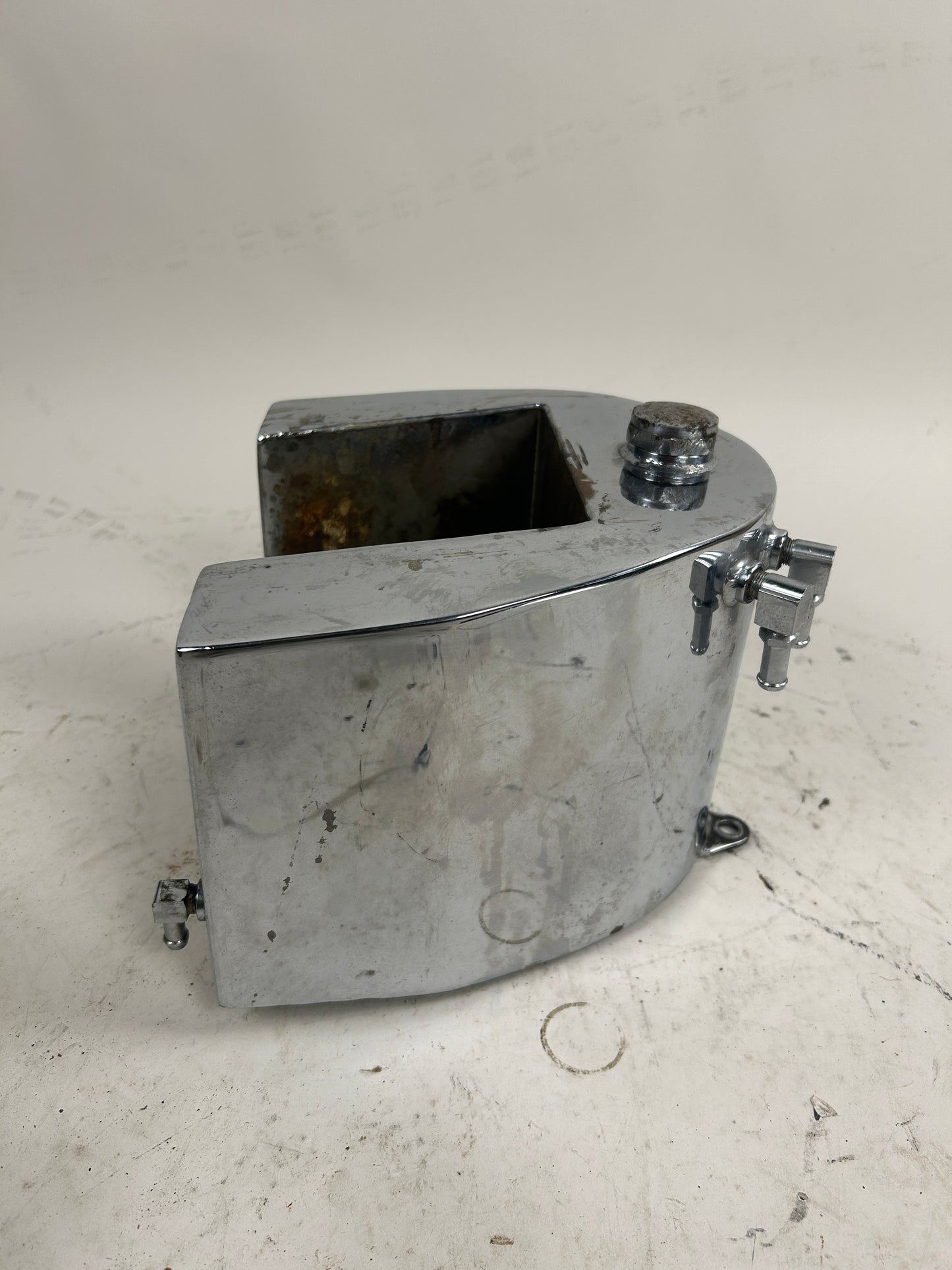 Aftermarket Chrome Horseshoe Oil Tank