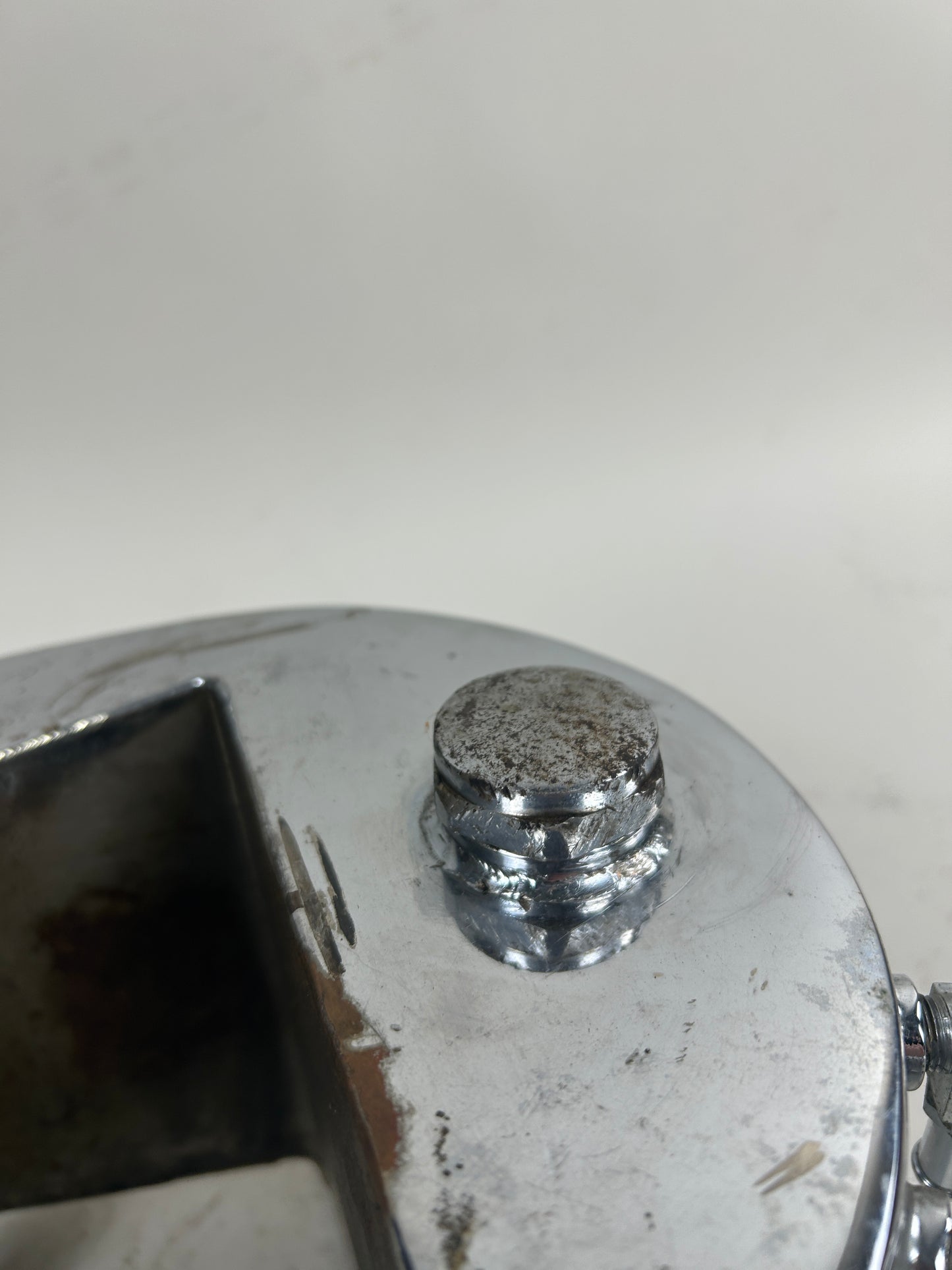 Aftermarket Chrome Horseshoe Oil Tank