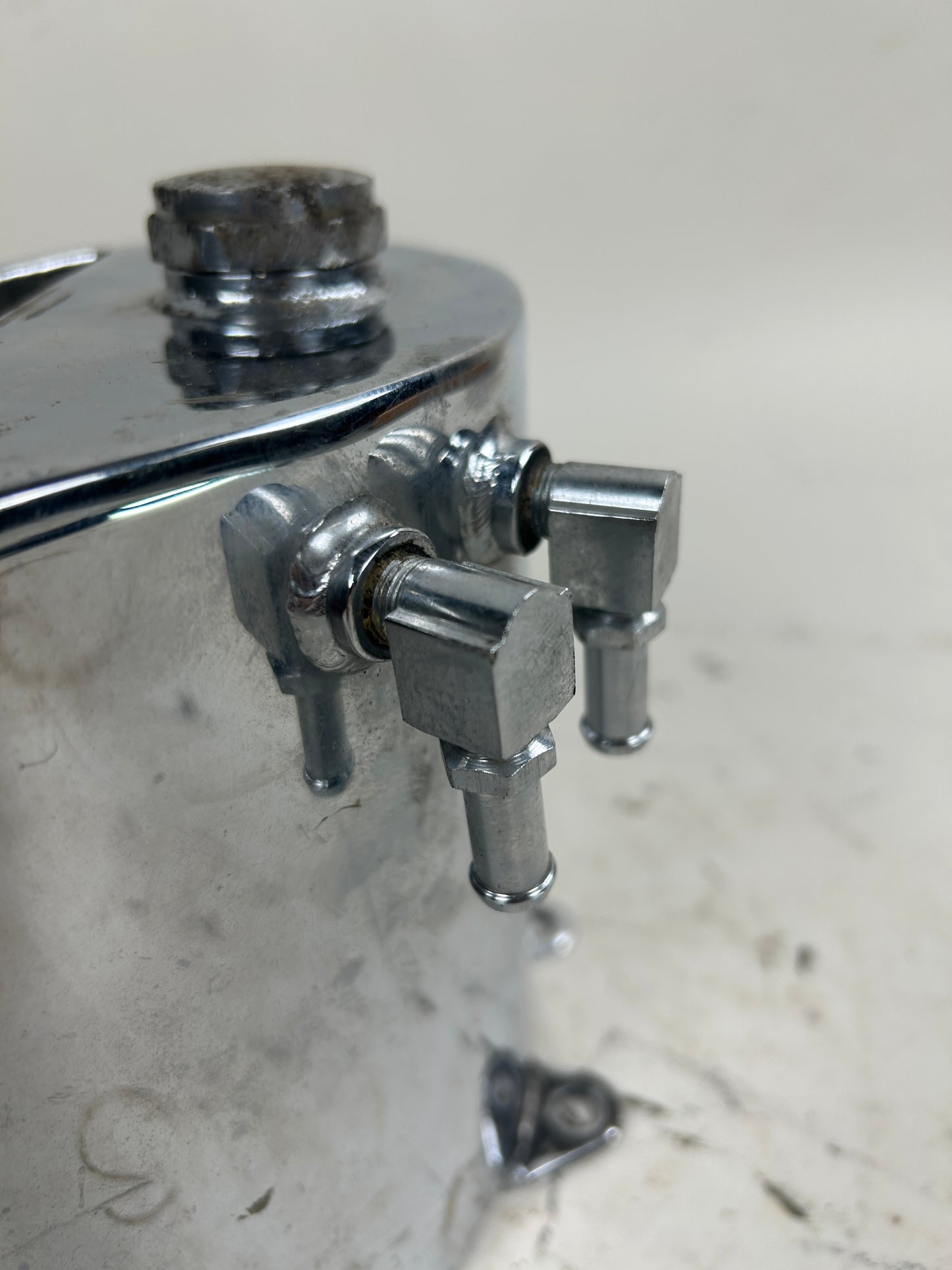 Aftermarket Chrome Horseshoe Oil Tank