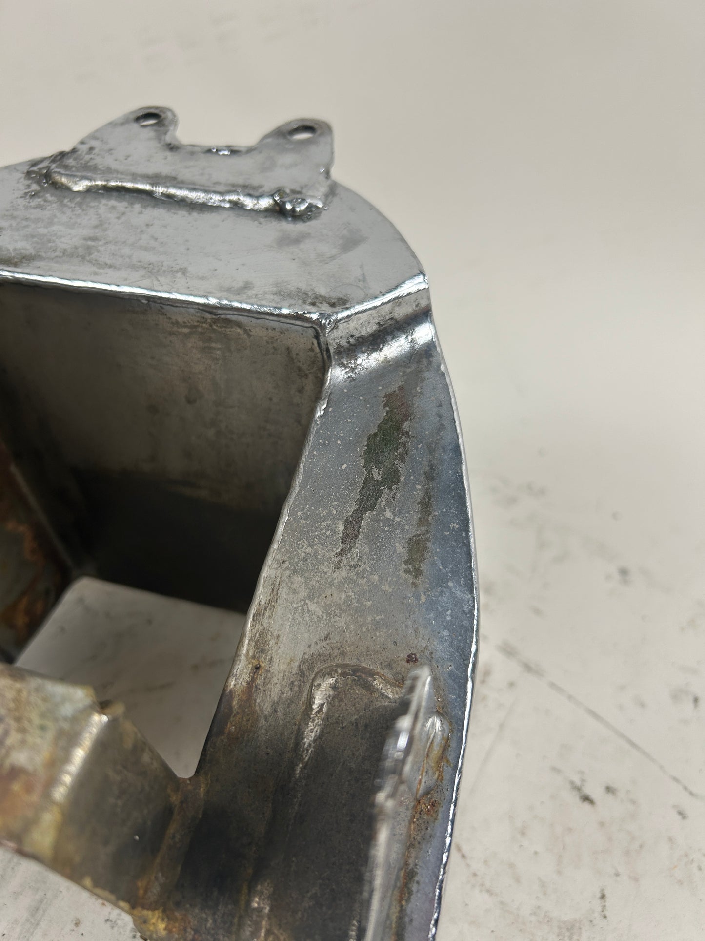 Aftermarket Chrome Horseshoe Oil Tank
