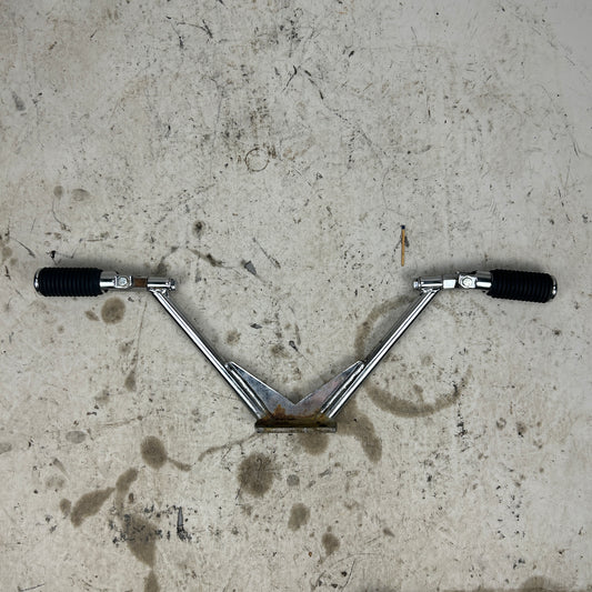 Transmission-Mounted Passenger Pegs