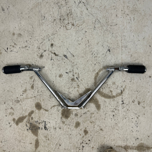 Transmission-Mounted Passenger Pegs