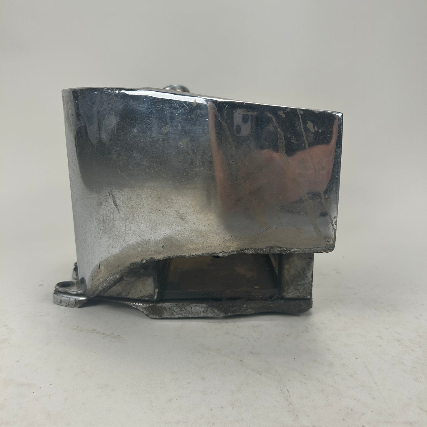Aftermarket horseshoe Style Oil Tank w/ Battery Tray