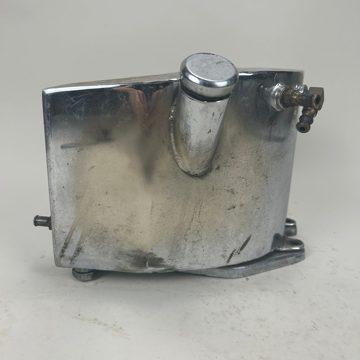 Aftermarket horseshoe Style Oil Tank w/ Battery Tray