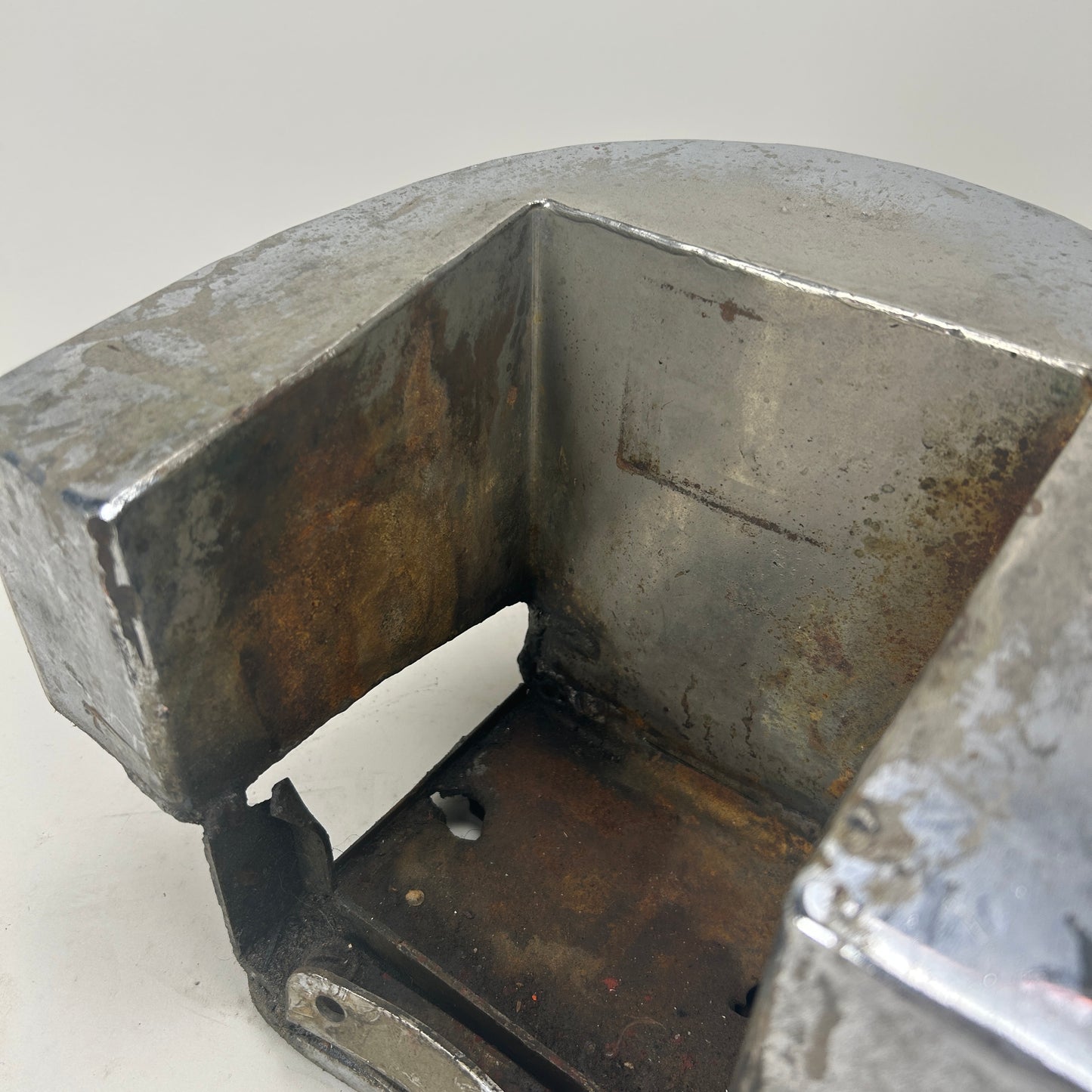 Aftermarket horseshoe Style Oil Tank w/ Battery Tray