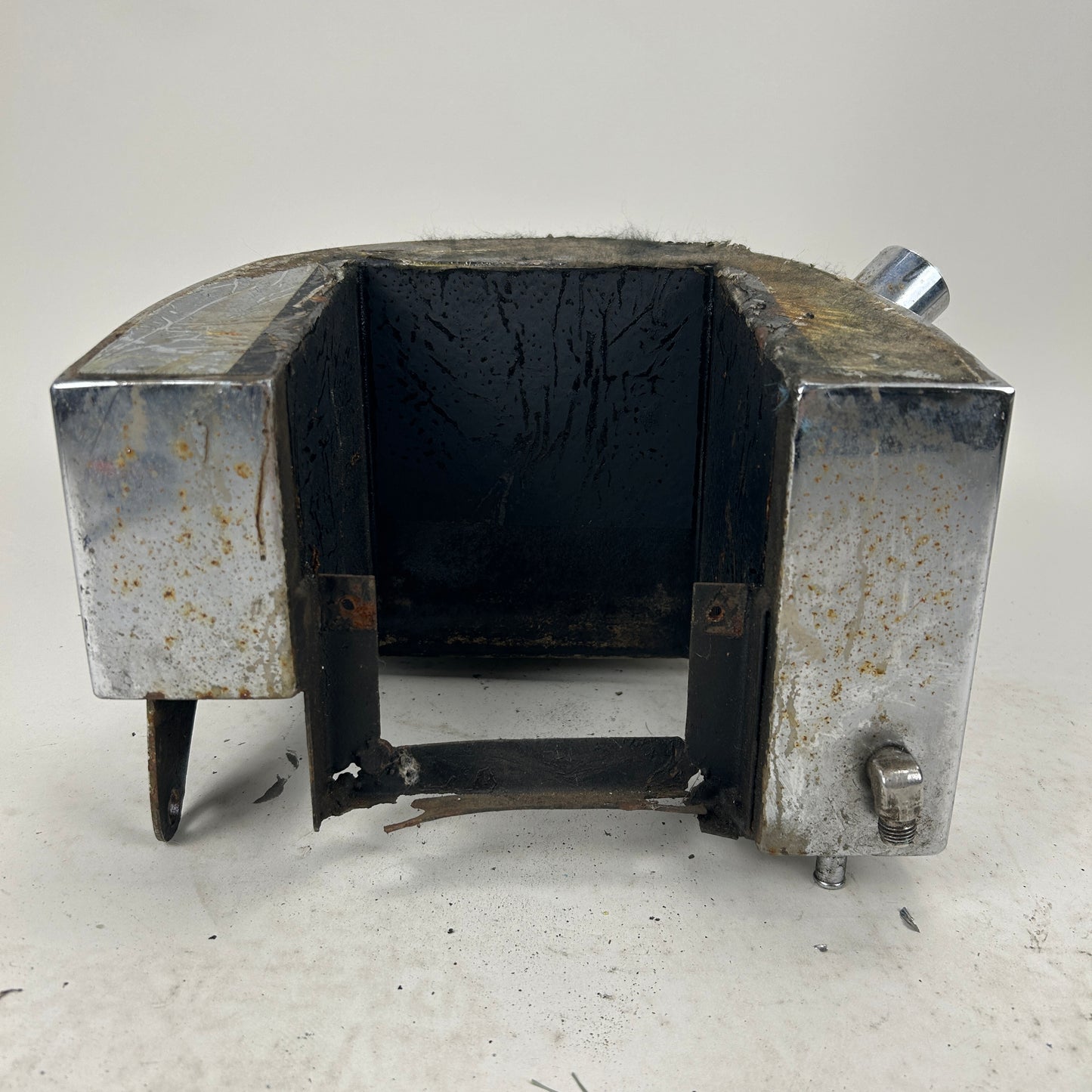 Crusty Aftermarket Horseshoe Style Oil Tank