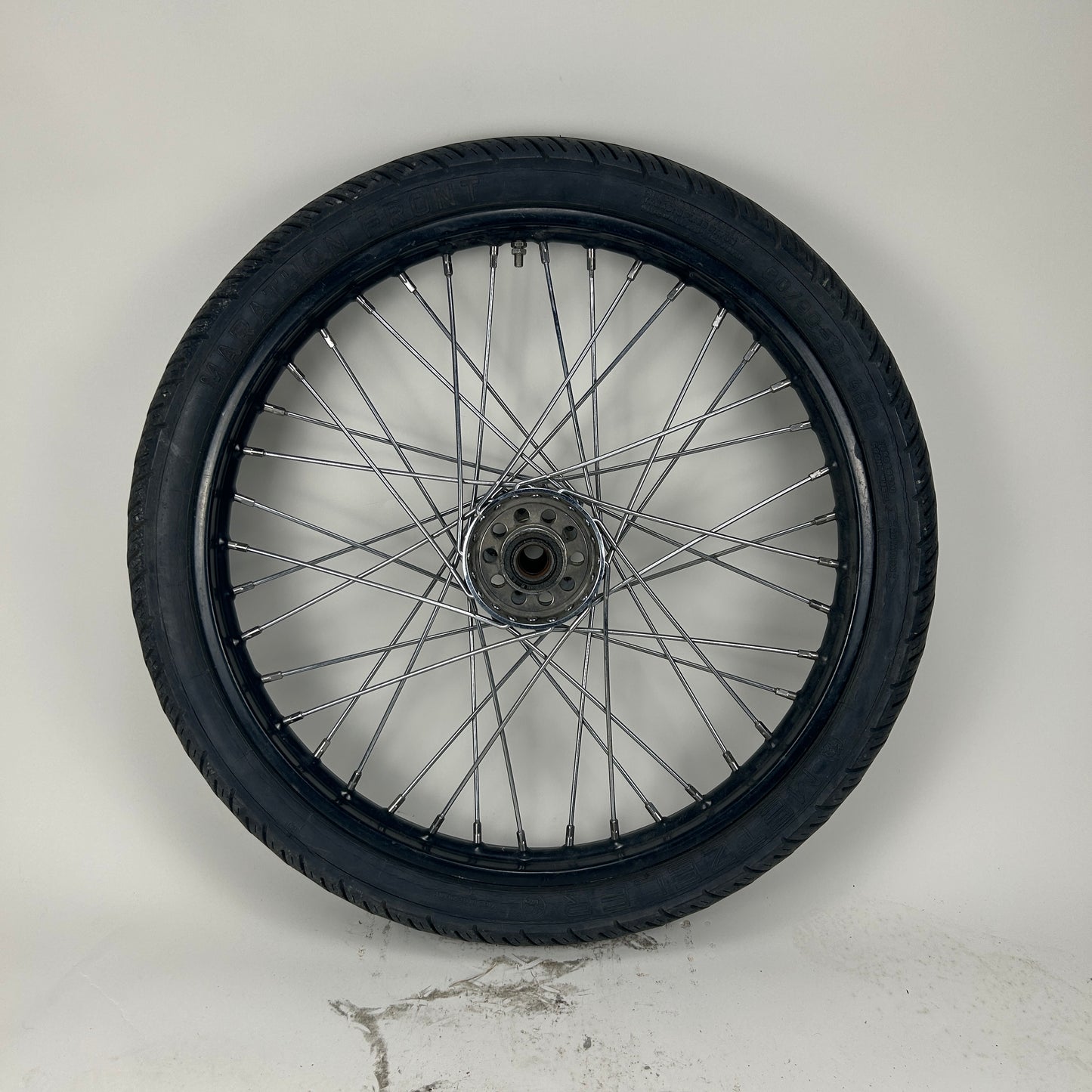 21" Star Hub Wheel w/ Black Rim