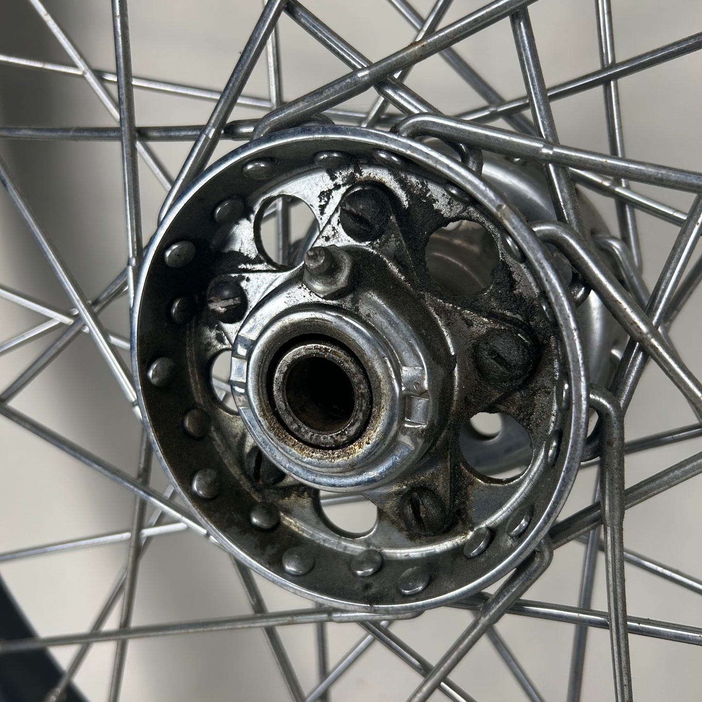 21" Star Hub Wheel w/ Black Rim