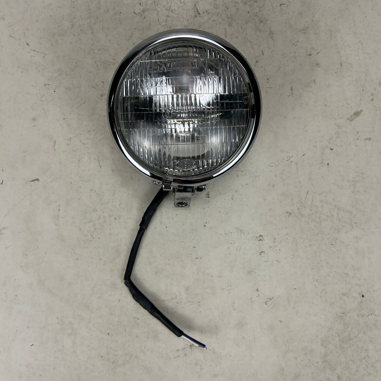 5 3/4" Beck Headlight