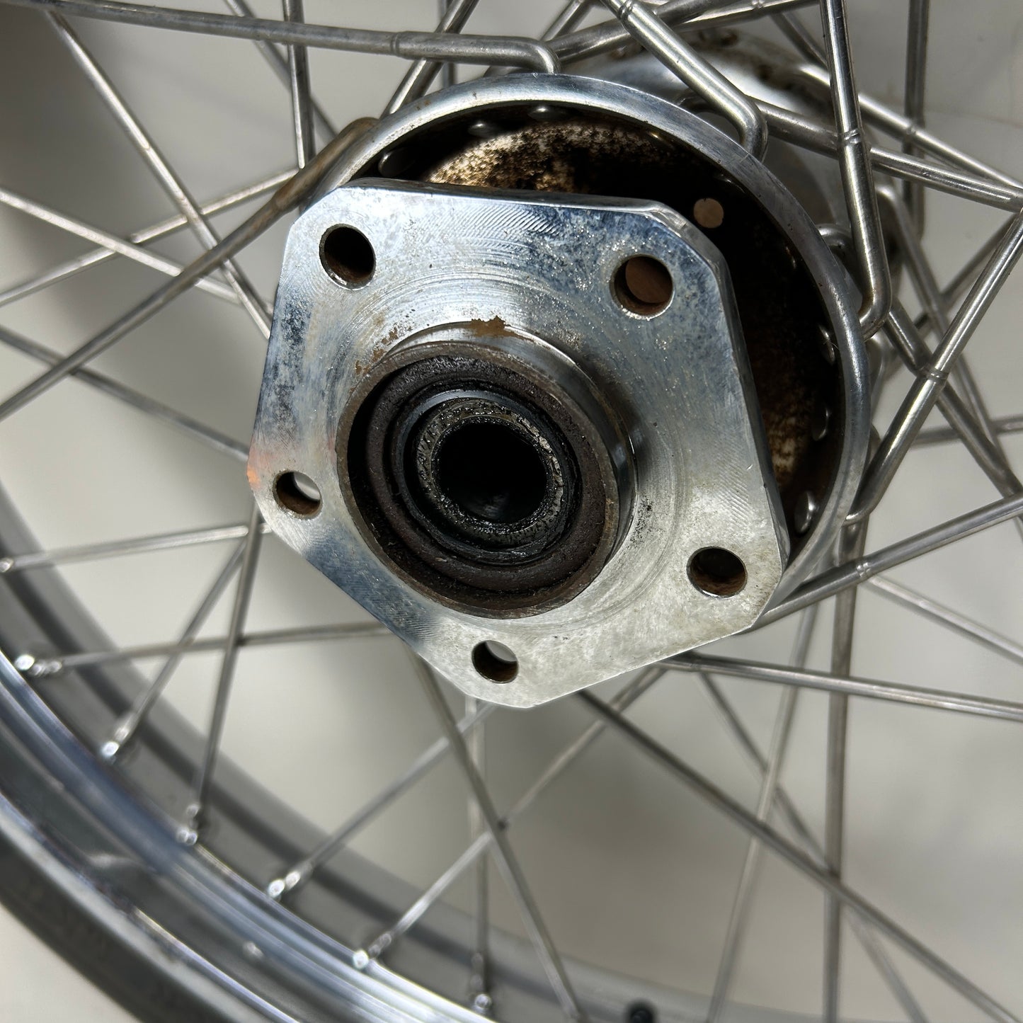 21" Wide Glide Wheel w/ Speedmaster Tire