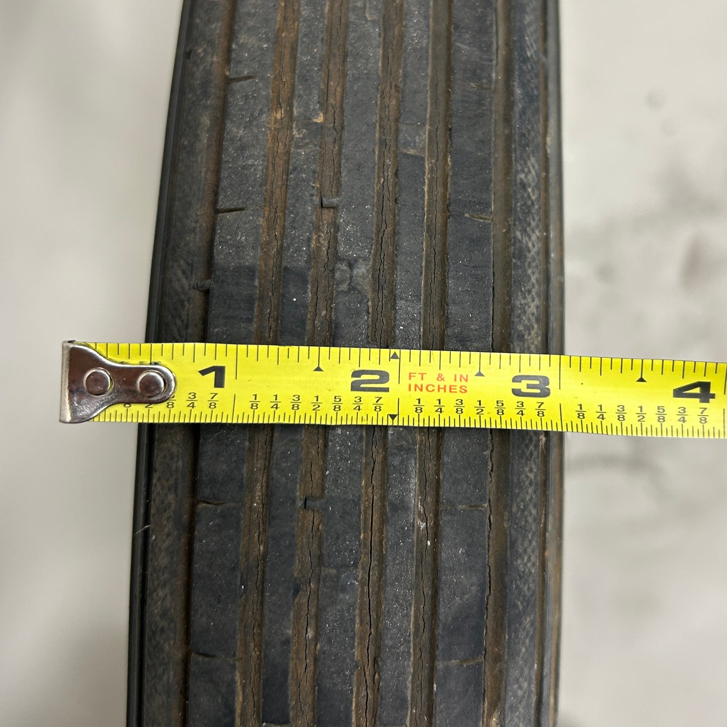 21" Wide Glide Wheel w/ Speedmaster Tire