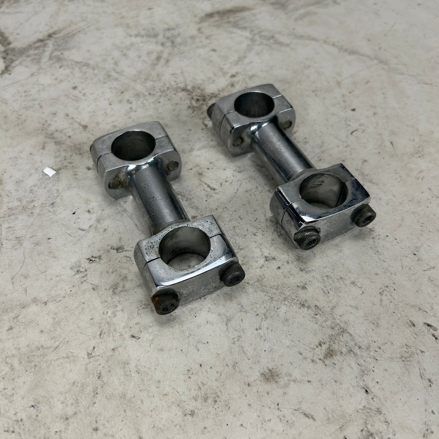 Vintage Paughco 3" Dog Bone Risers