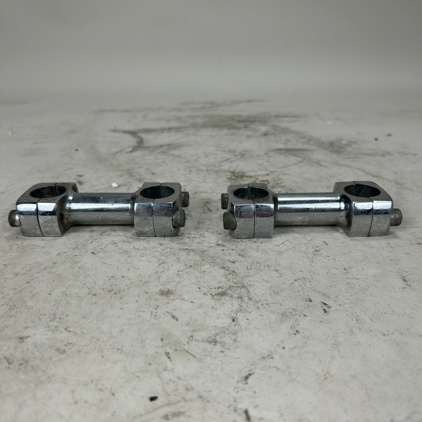 Vintage Paughco 3" Dog Bone Risers