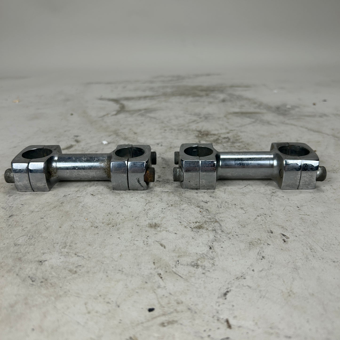 Vintage Paughco 3" Dog Bone Risers