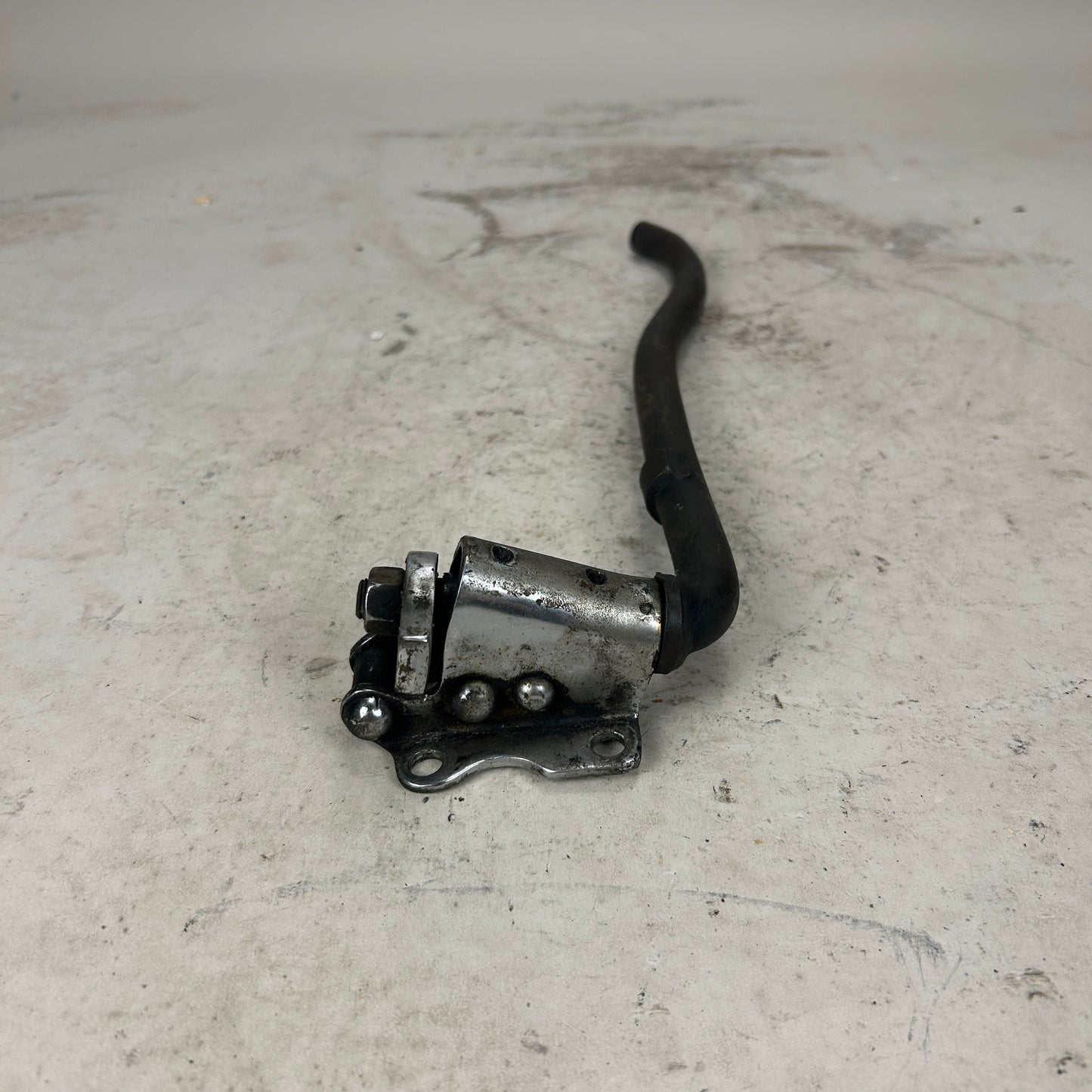 Knucklehead Kickstand