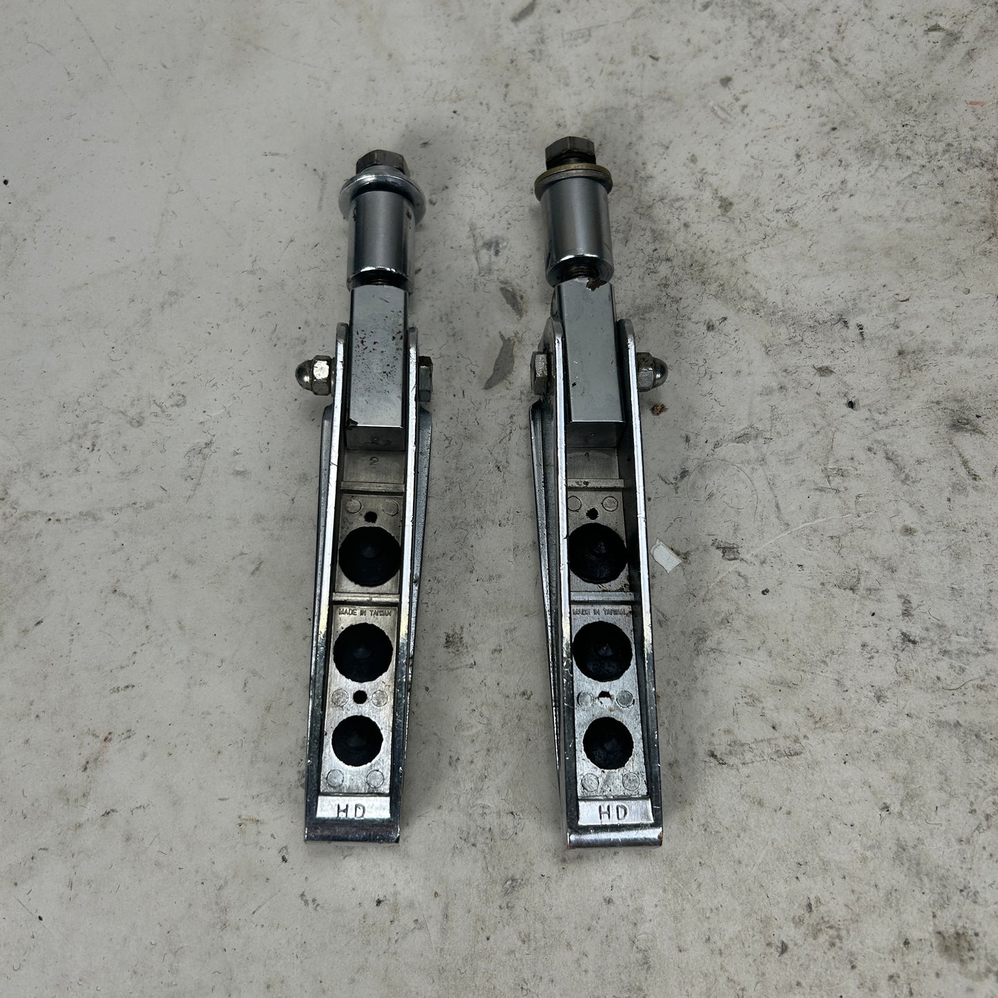 HD Foot Pegs Chrome w/ Rubber inlay