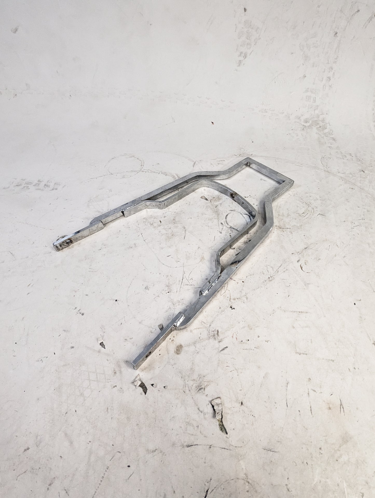 Old Shorty Square Top Sissy Bar