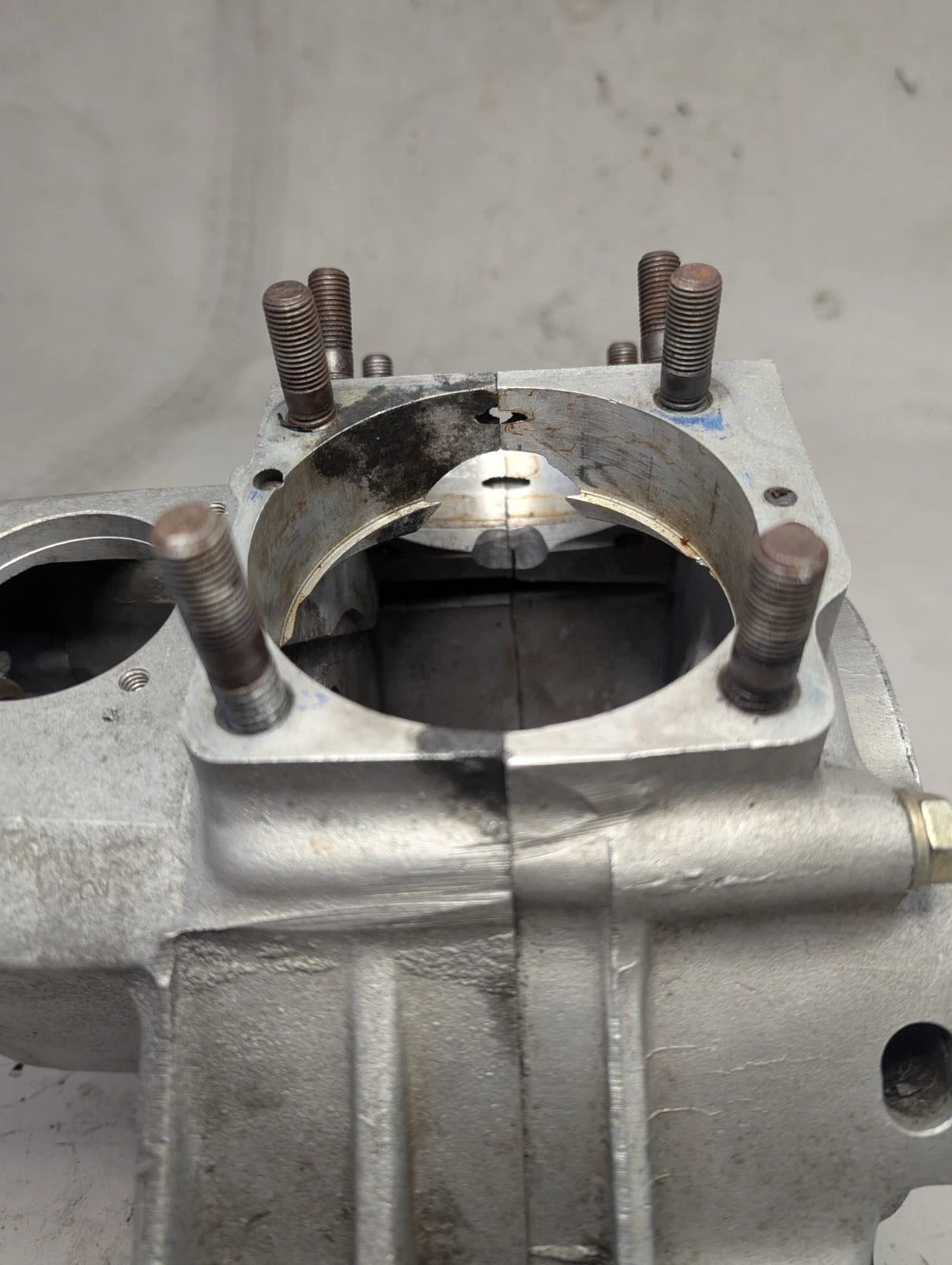 Titled 1977 OEM Harley Shovelhead Engine Cases FLH FX Big Twin 74"